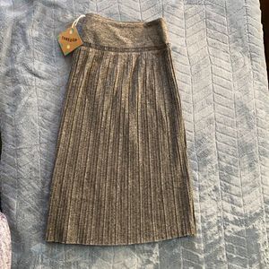 BANANA REPUBLIC MIDI PLEATED SKIRT